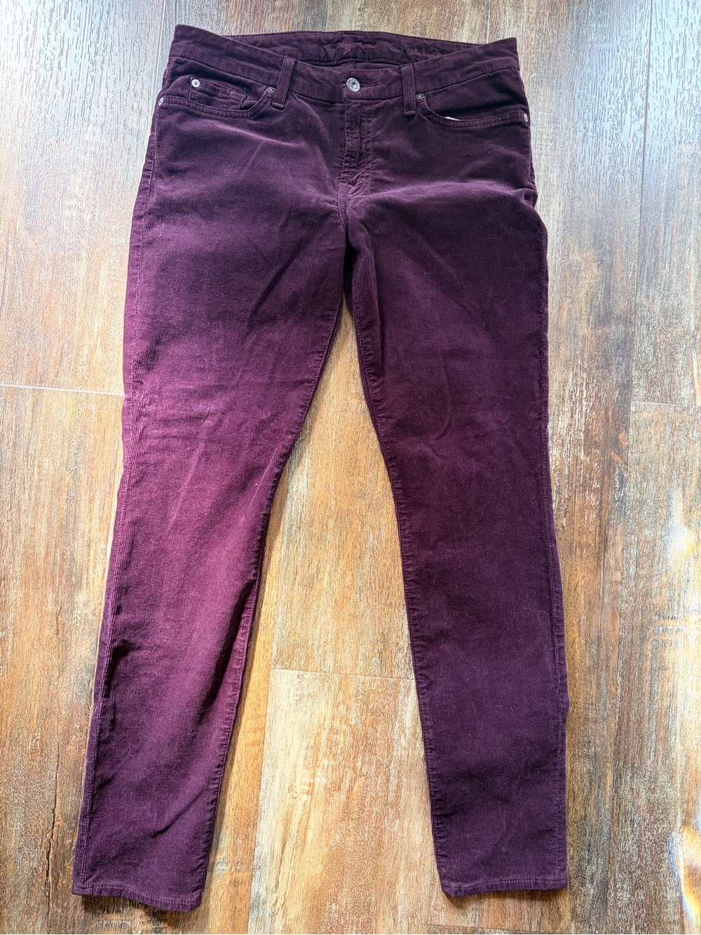 7 For All Mankind Women’s Skinny Jeans Wine/Burgundy Corduroy Mid Rise stretch31